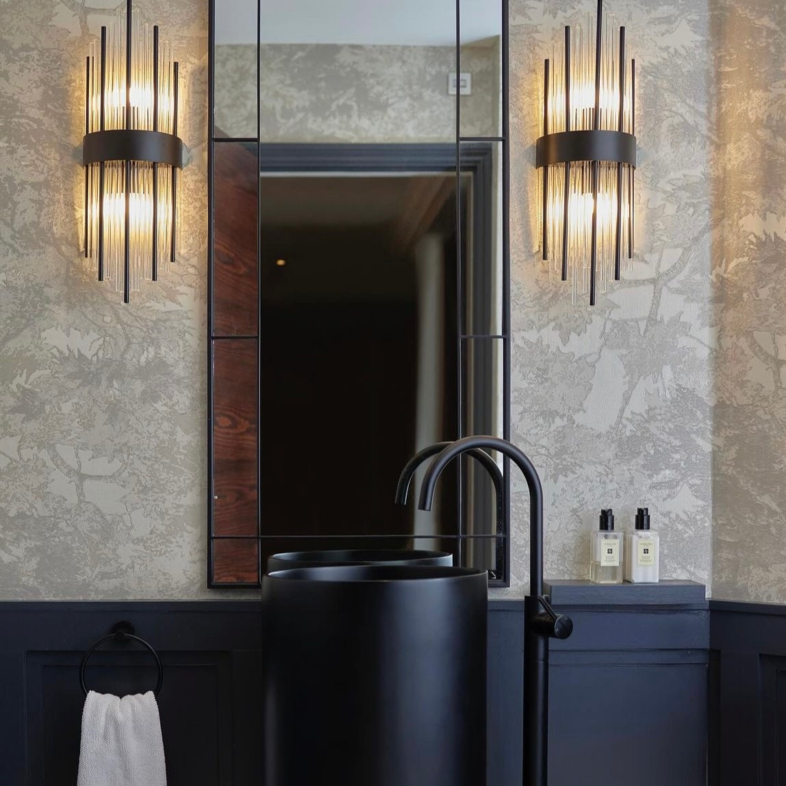 Piper Point Wall Light