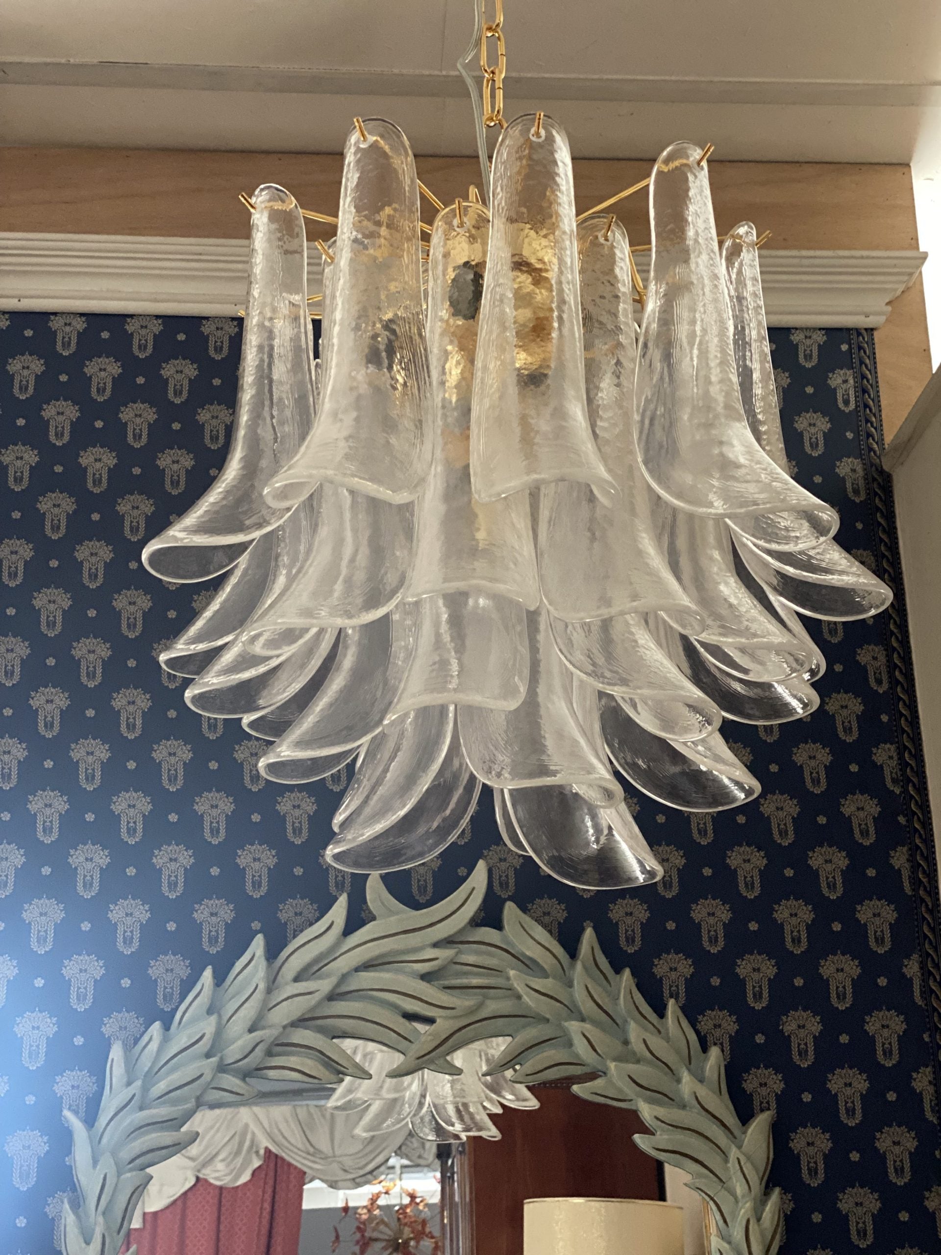 VORELLI Brindisi Selle Murano Glass Circular Chandelier - Selle Murano Glass image 7