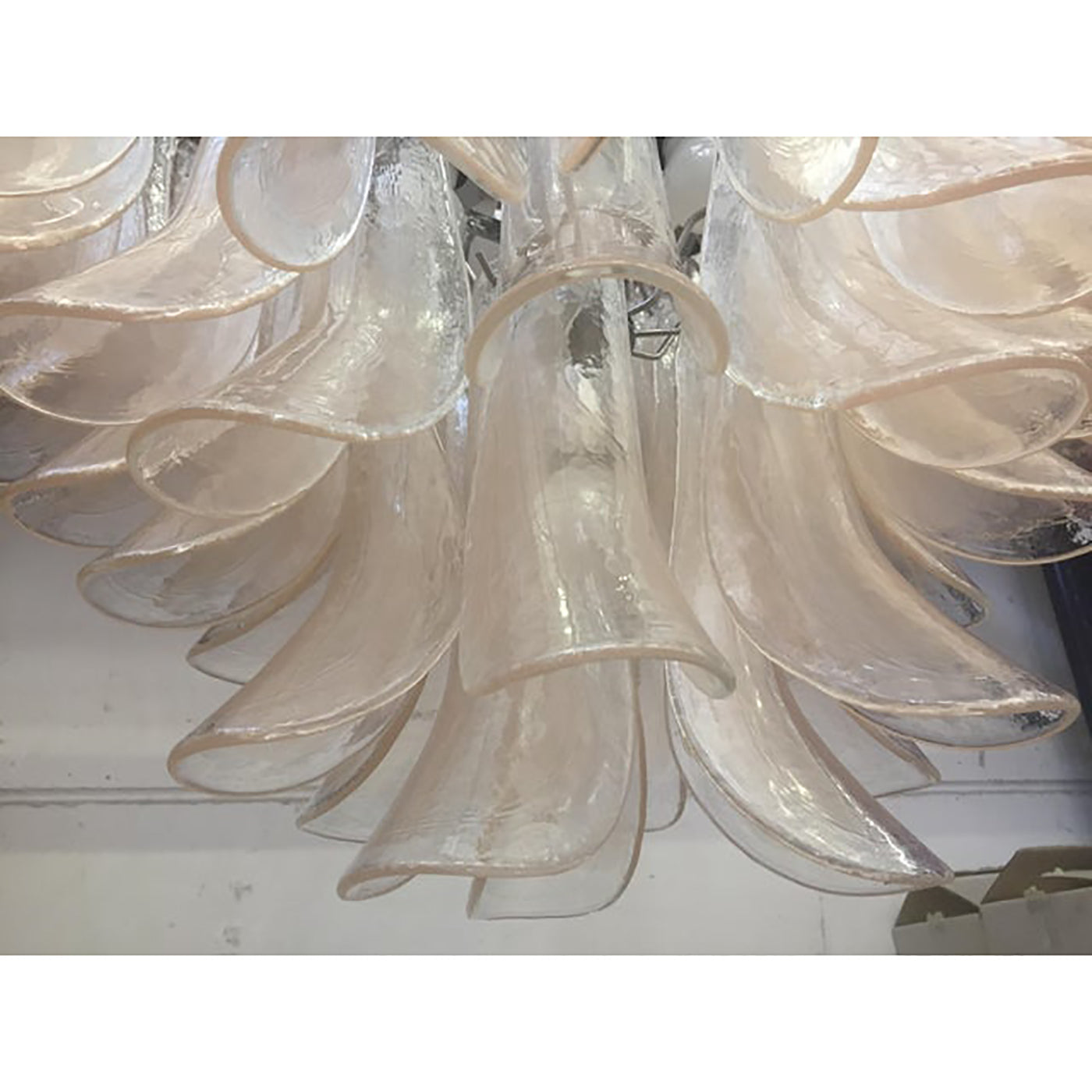 VORELLI Bari Selle Murano Glass Circular Chandelier - Selle Murano Glass image 8