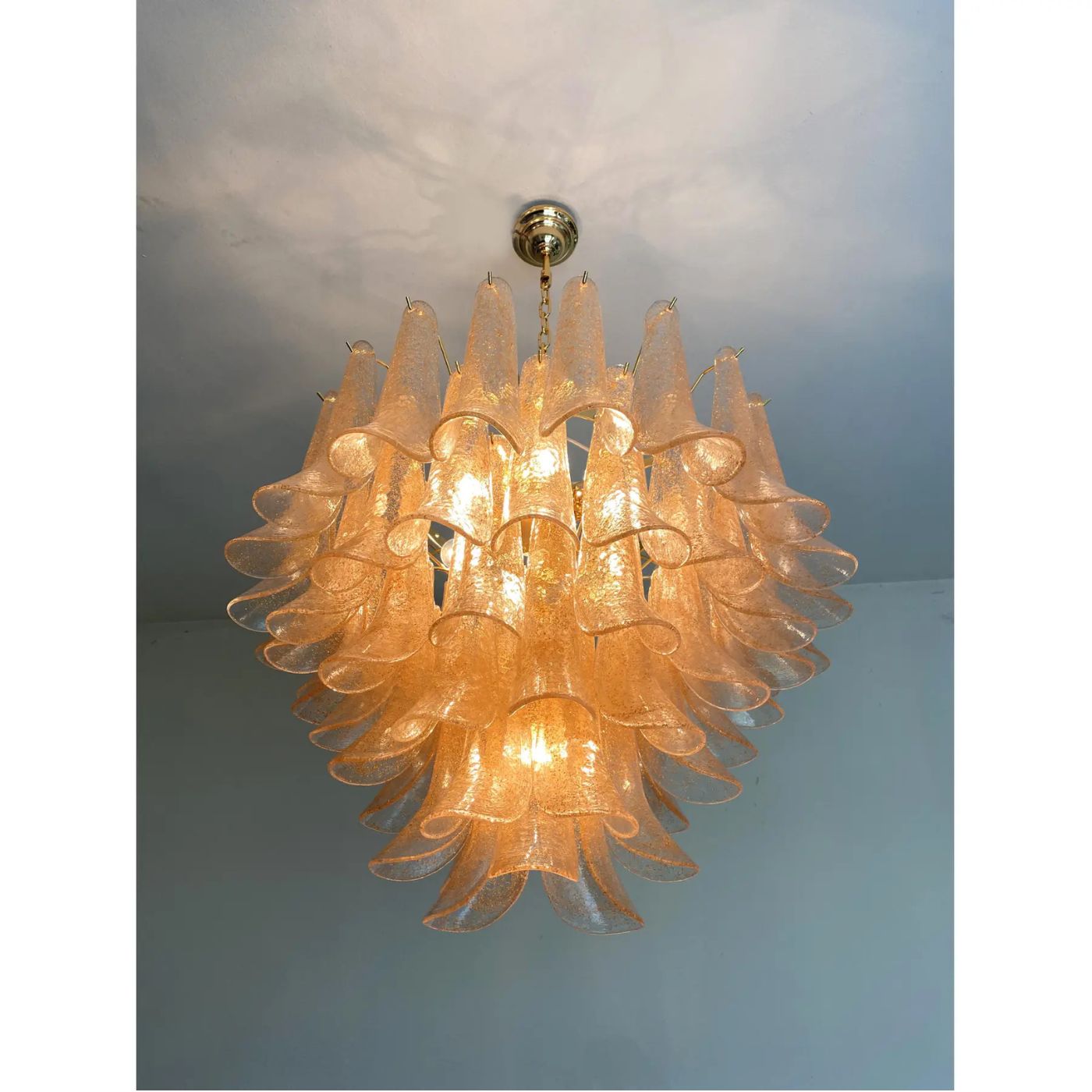 VORELLI Arezzo Selle Murano Glass Circular Chandelier - Selle Murano Glass image 3
