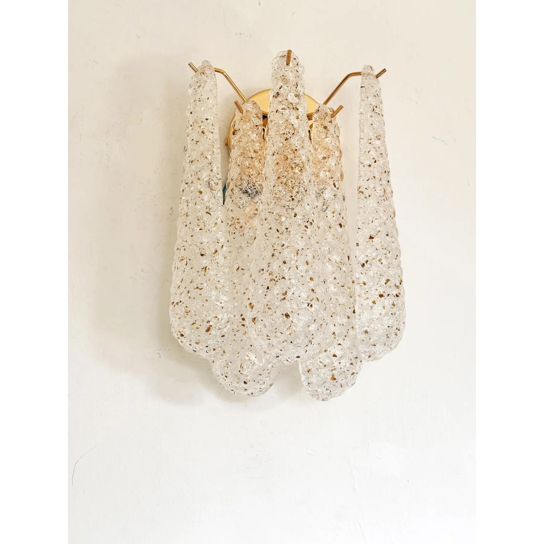 VORELLI Prato Conchiglie Murano Shell Glass Wall Light - Conchiglie Murano Shell Glass image 3