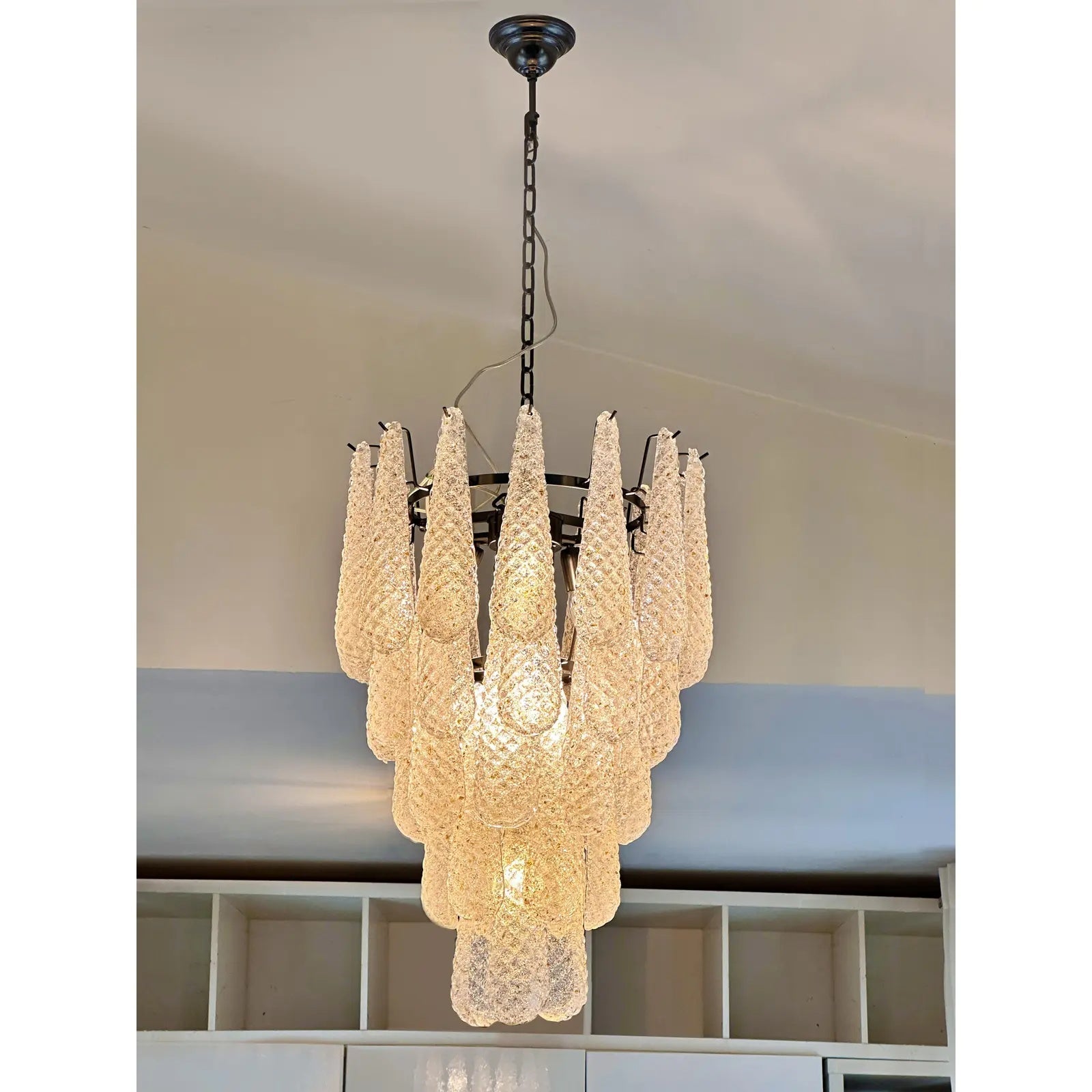 VORELLI Salerno Conchiglie Murano Shell Glass Circular Chandelier - Conchiglie Murano Shell Glass image 4