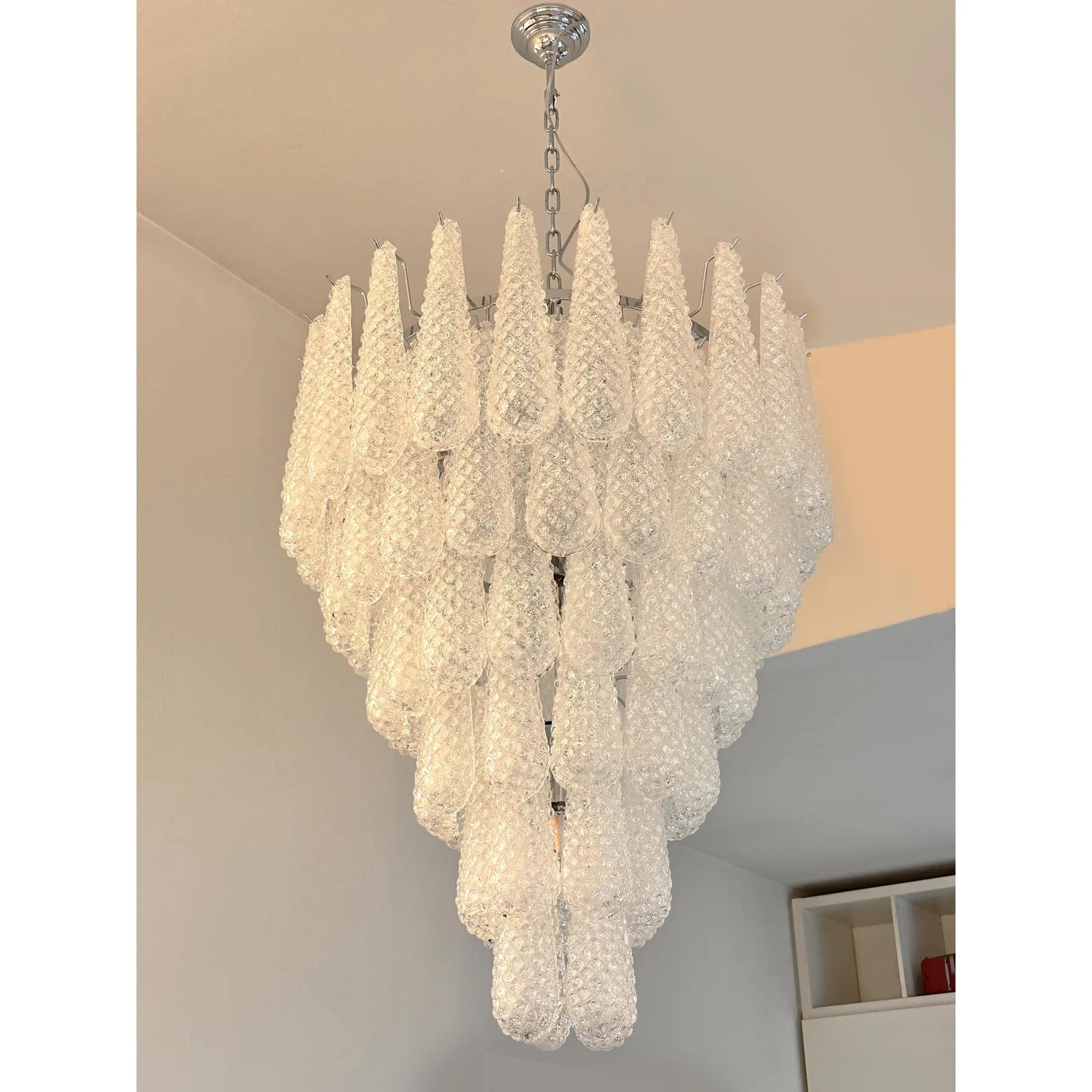 VORELLI Roma Conchiglie Murano Shell Glass Staircase Chandelier - Conchiglie Murano Shell Glass image 5