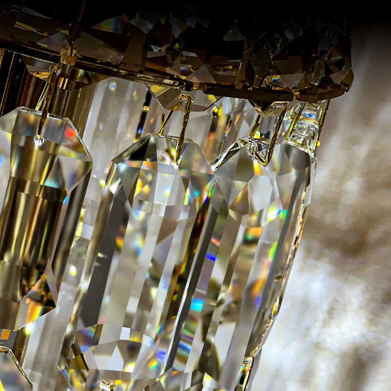 Close-up of the VORELLI® Abruzzi Pendant highlighting crystal texture and detail
