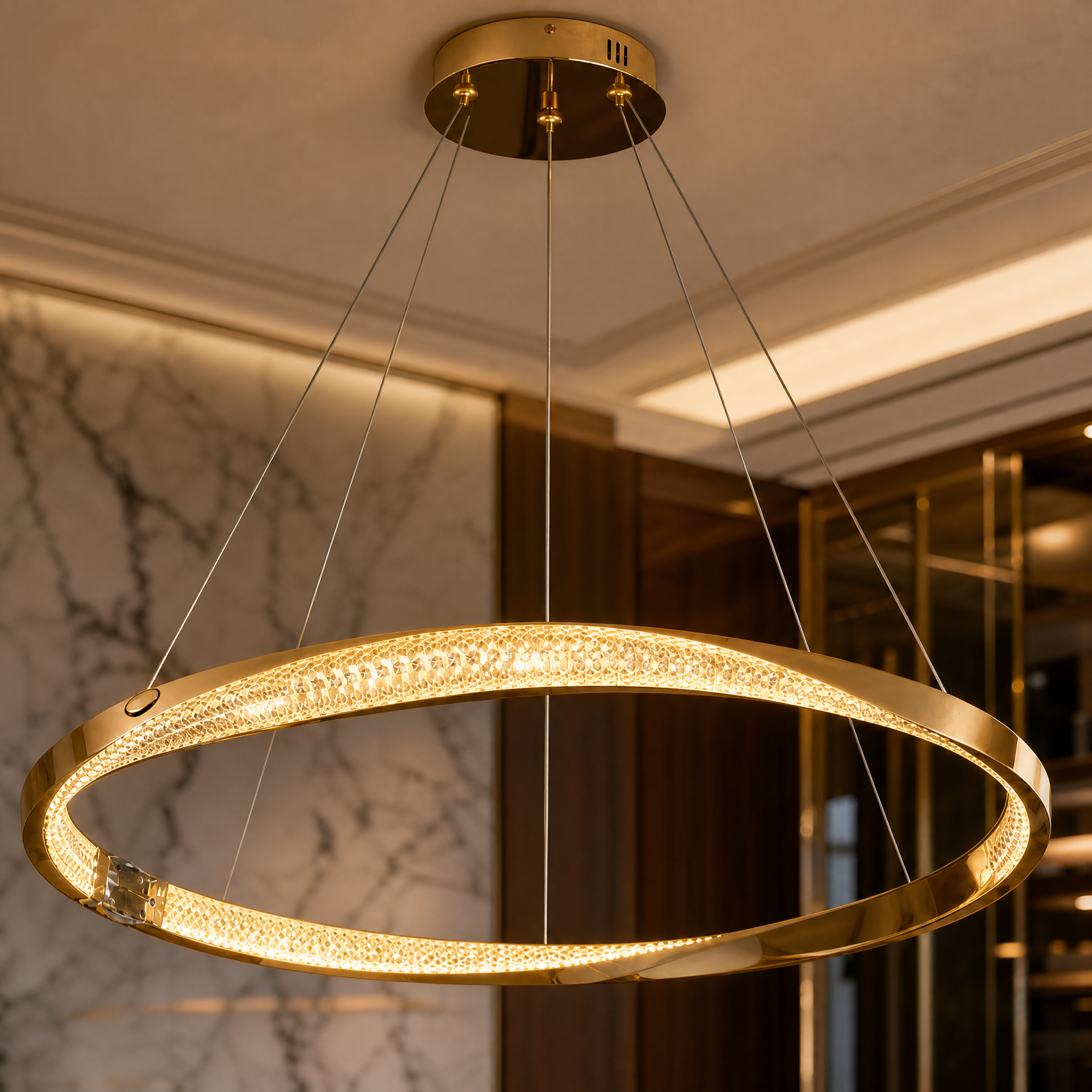 Close-up detail of the brilliant diamond cut crystals on the VORELLI Belgravia Chandelier.