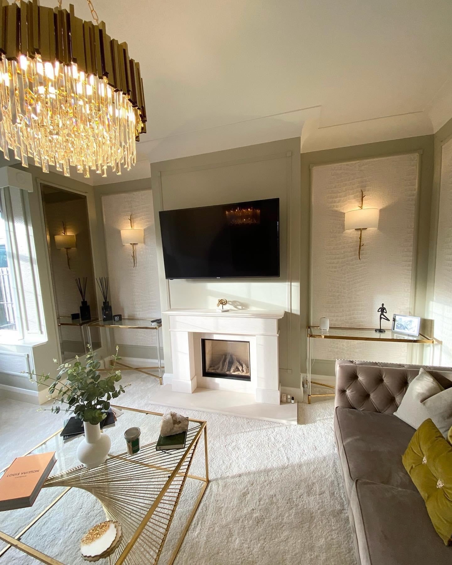 Close-up of VORELLI® Boeotia Circular Chandelier crystal glass and brass detailing