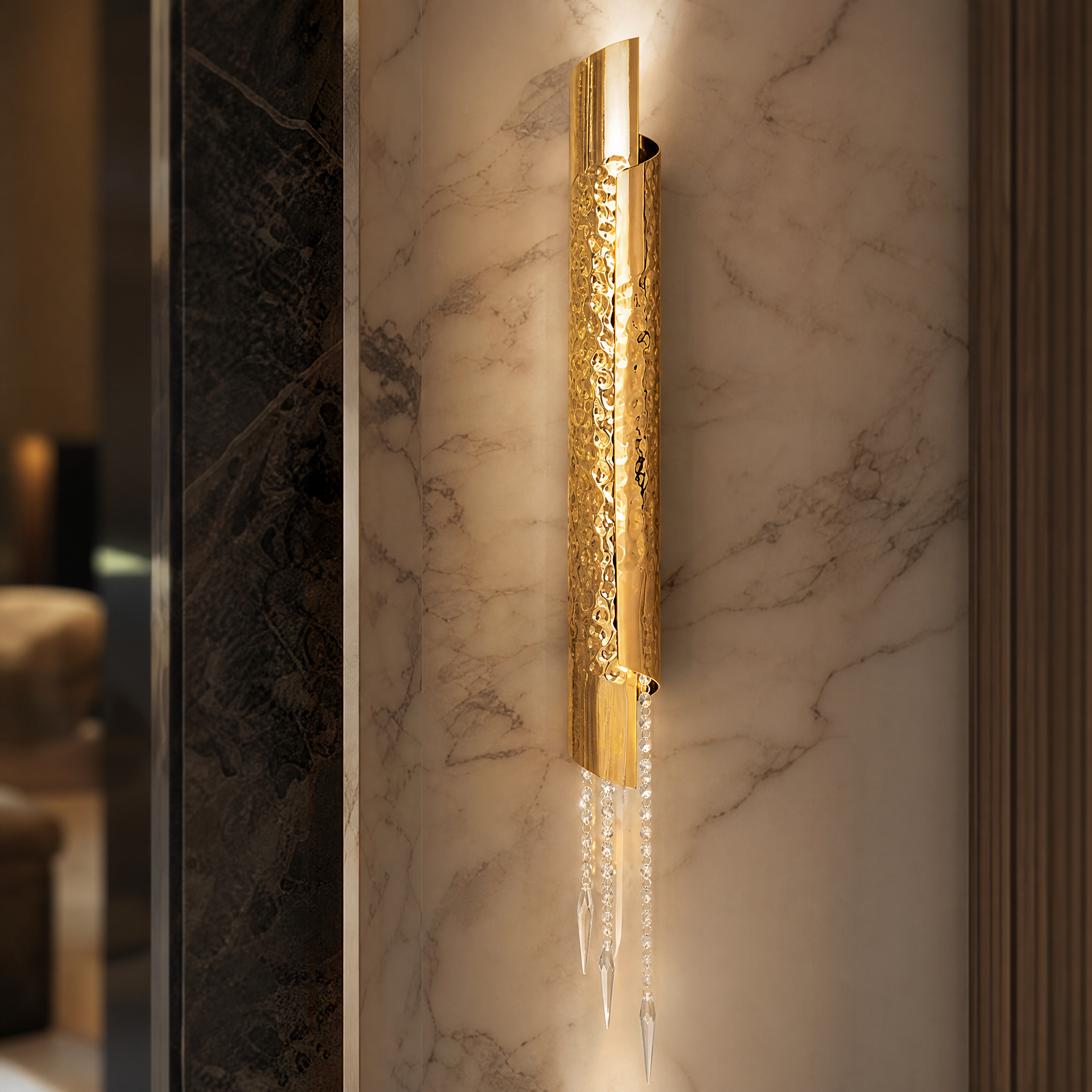 Avolto Double Luxury Wall Light close-up craftsmanship detail image by VORELLI