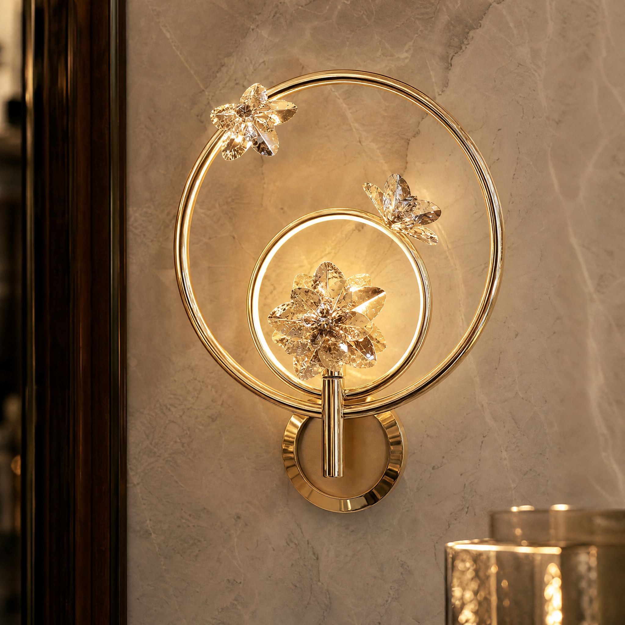 Botticelli Luxury Wall Light close-up craftsmanship detail image by VORELLI