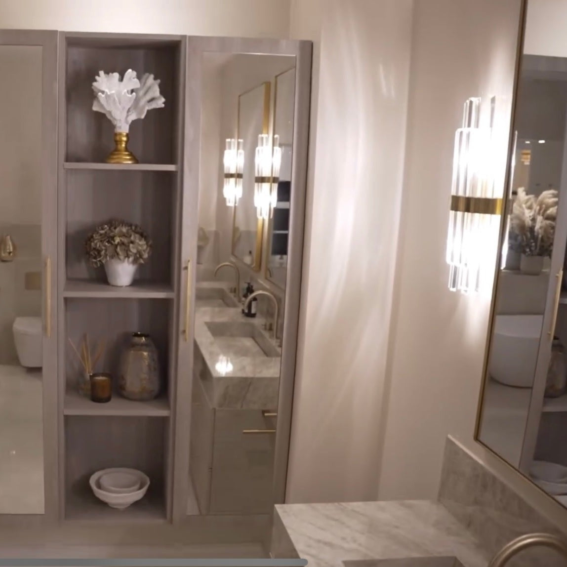 Belair Wall Light