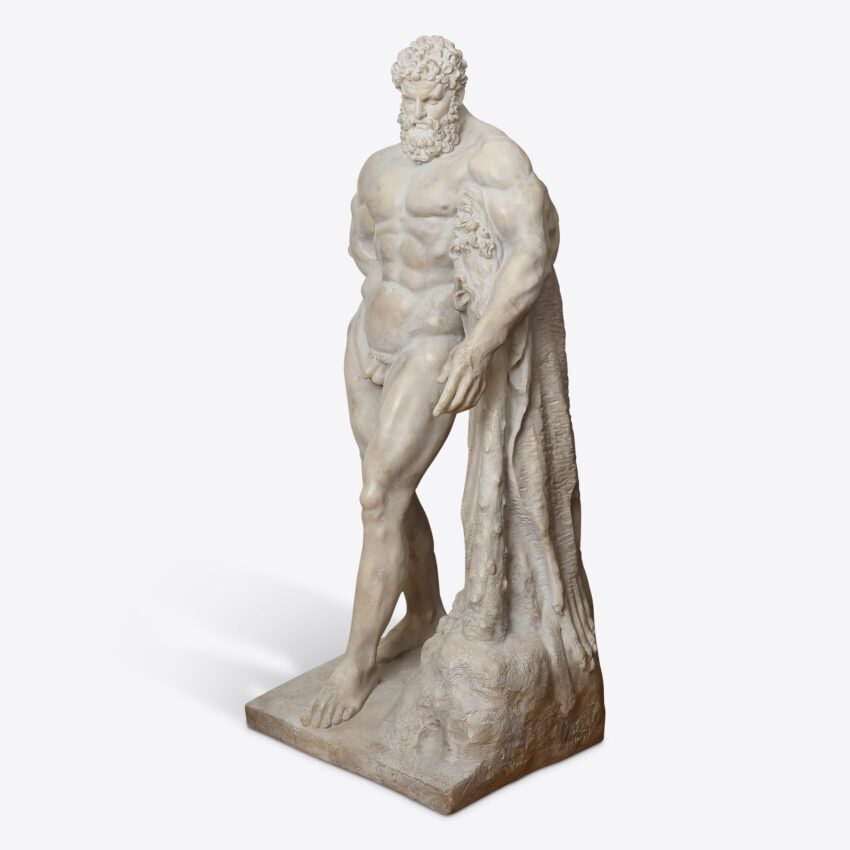 Ercole Giant Statue