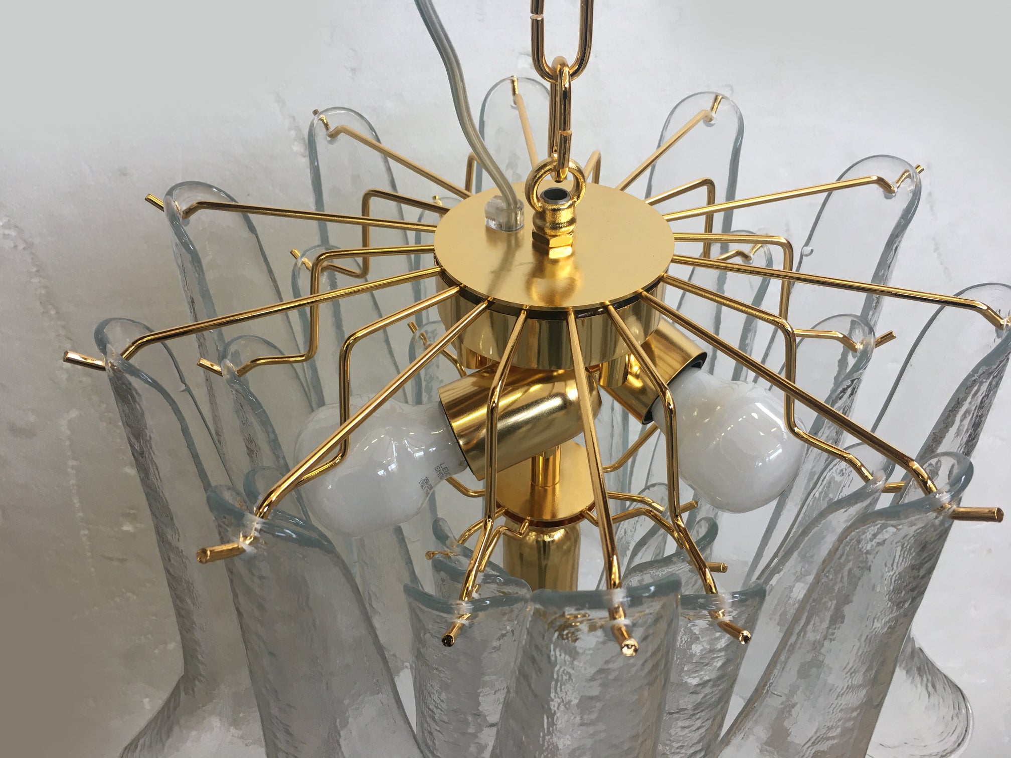 VORELLI Brindisi Selle Murano Glass Circular Chandelier - Selle Murano Glass image 5