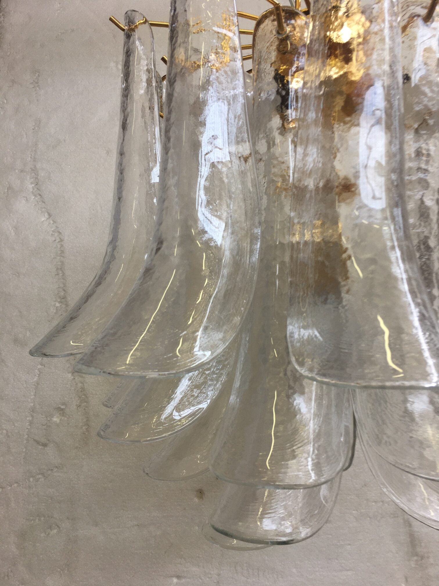 VORELLI Brindisi Selle Murano Glass Circular Chandelier - Selle Murano Glass image 4