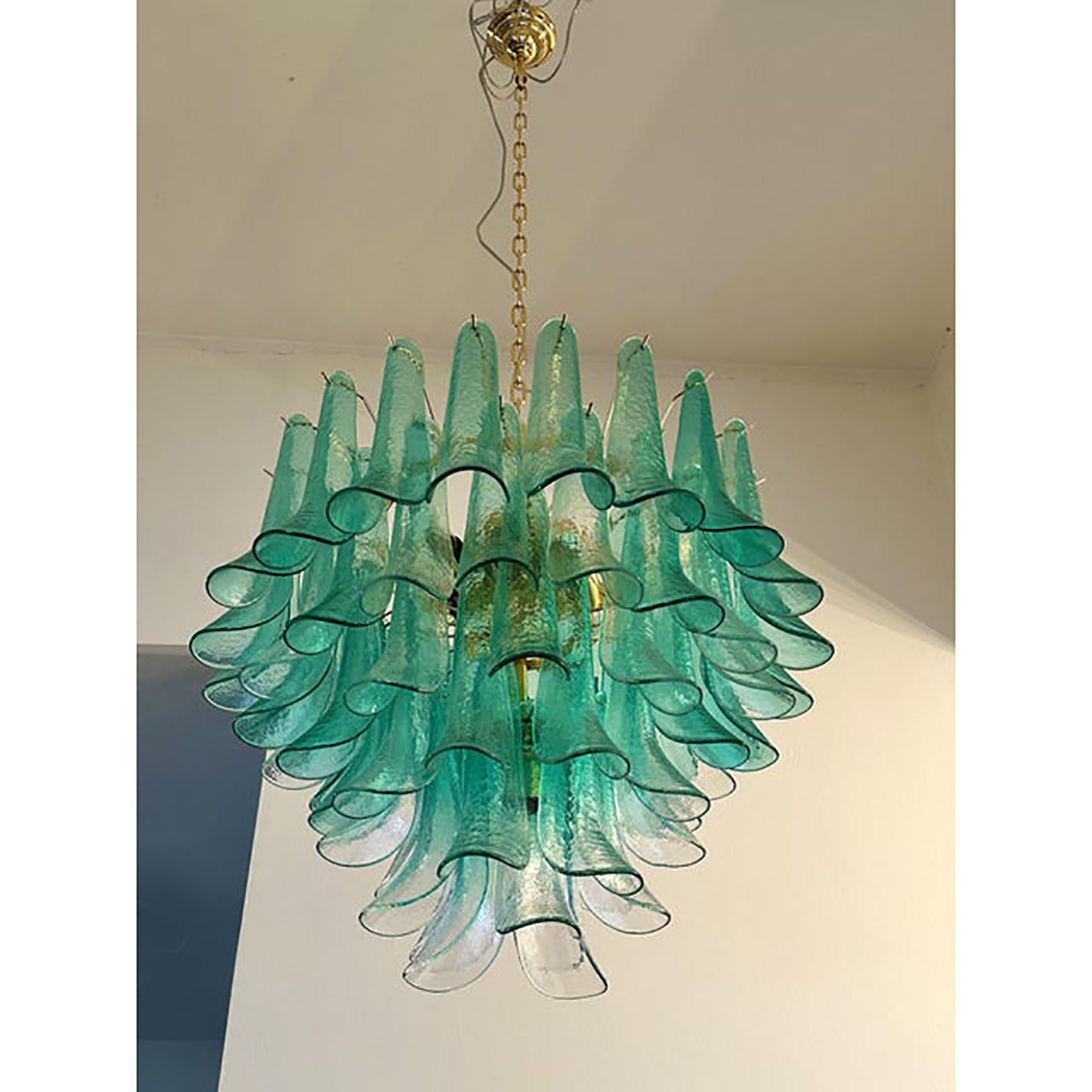 VORELLI Belluno Selle Murano Glass Staircase Chandelier - Selle Murano Glass image 6