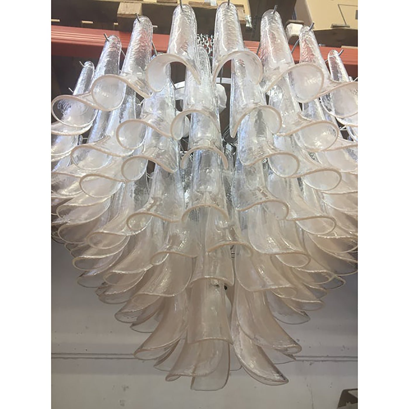 VORELLI Bari Selle Murano Glass Circular Chandelier - Selle Murano Glass image 3