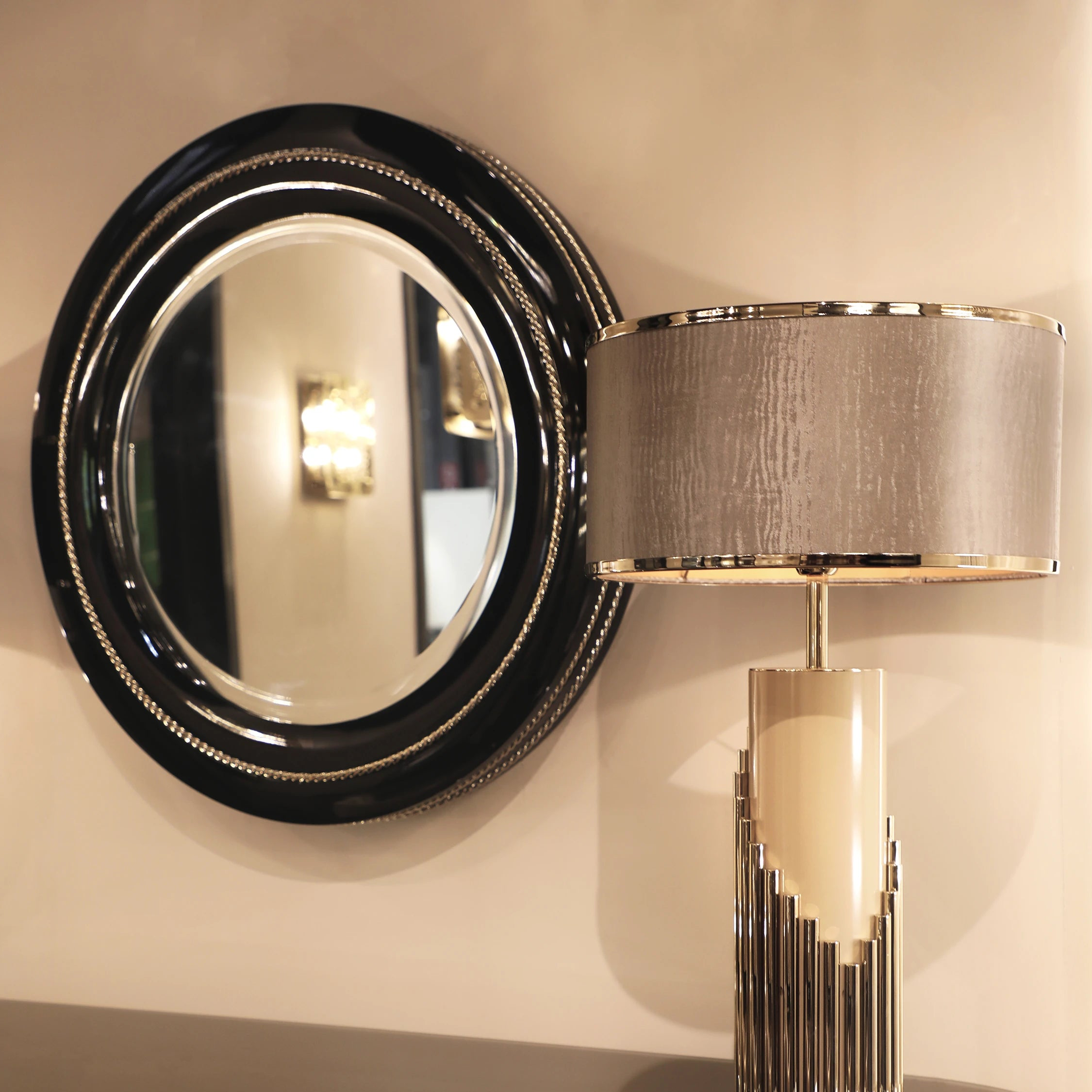 Nautilus Mirror