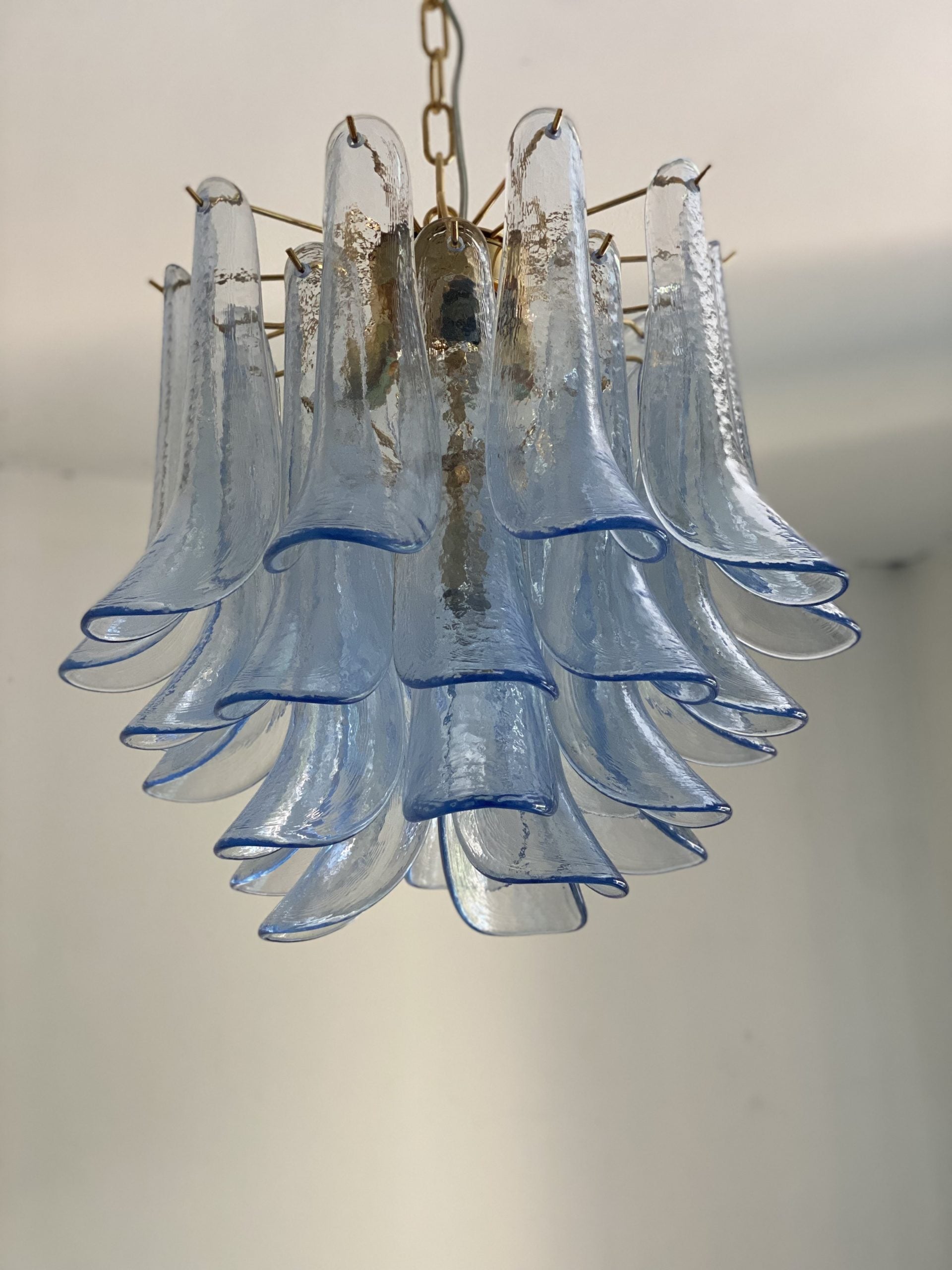 VORELLI Iseo Selle Murano Glass Circular Chandelier - Selle Murano Glass image 4