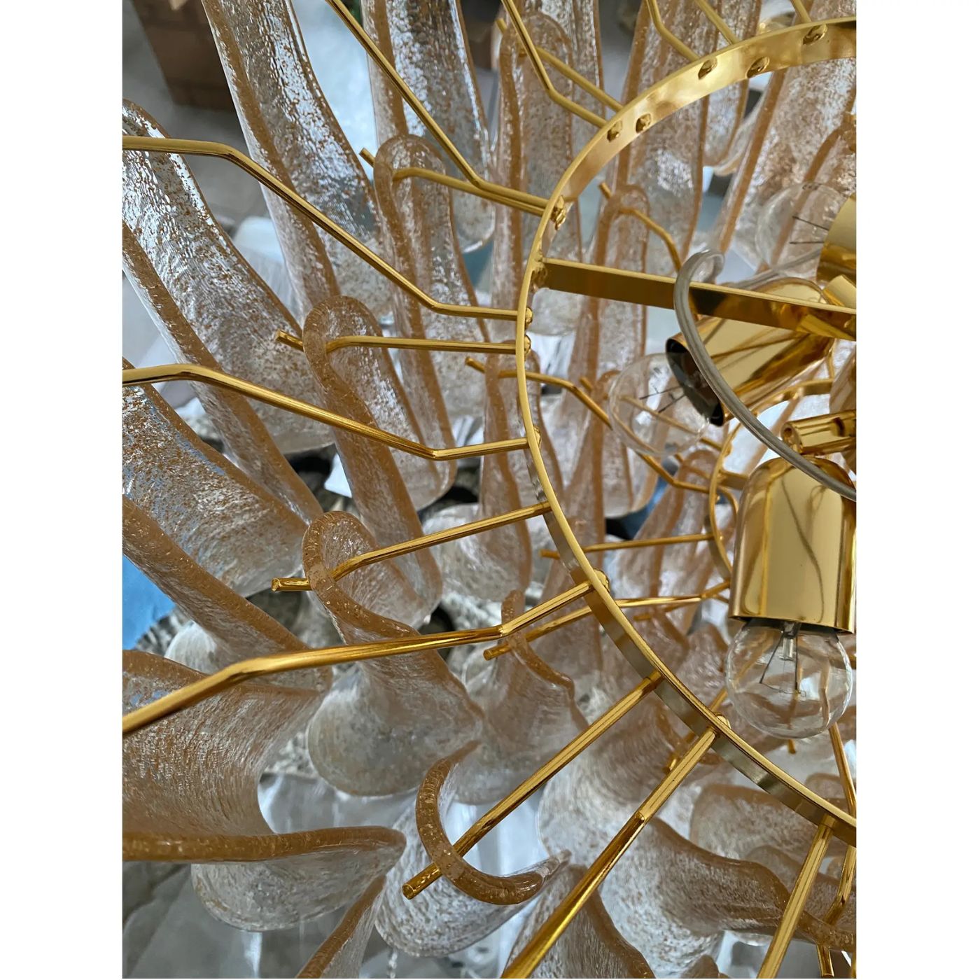 VORELLI Arezzo Selle Murano Glass Circular Chandelier - Selle Murano Glass image 7