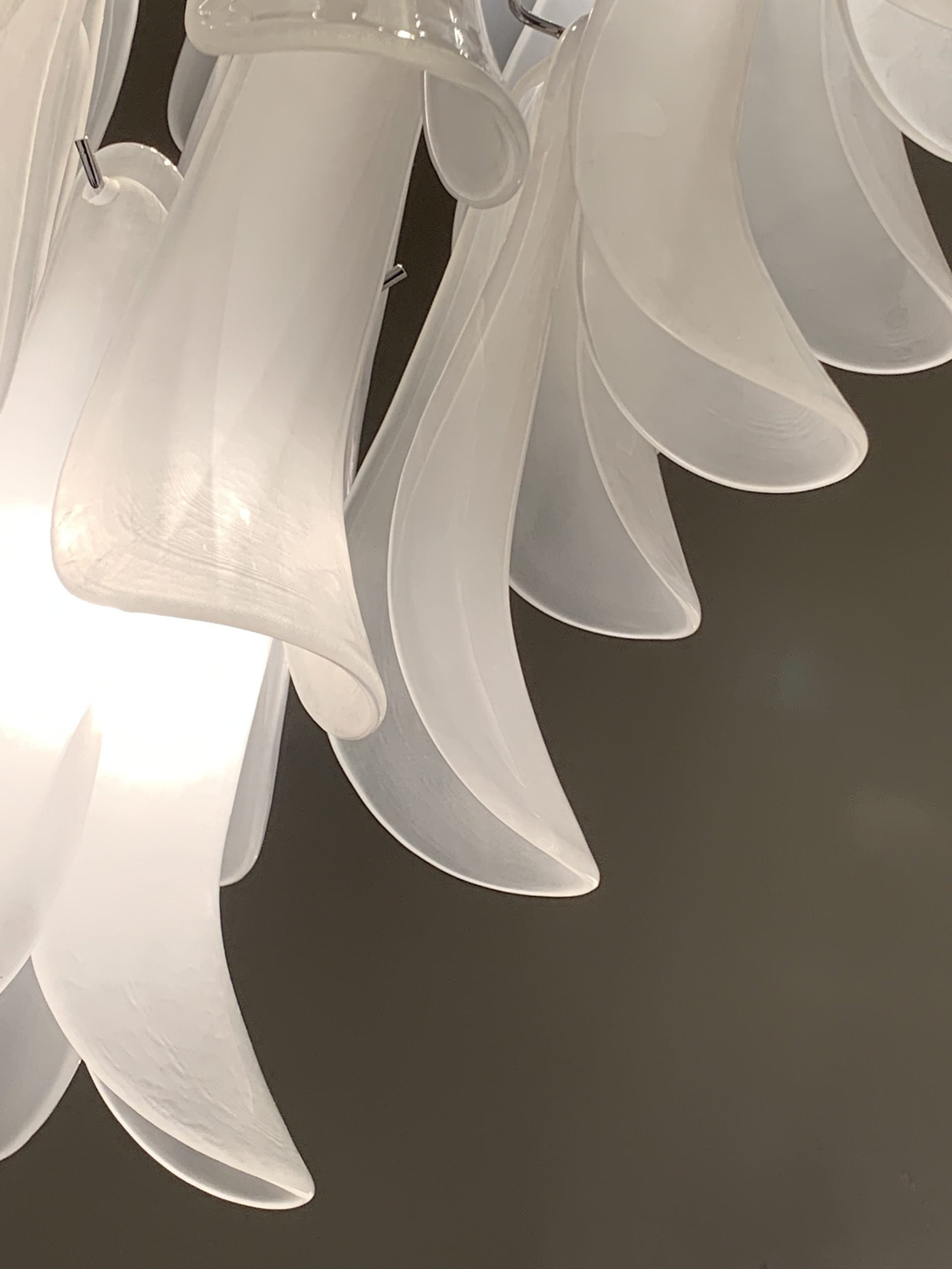 VORELLI Cortona Selle Murano Glass Circular Chandelier - Selle Murano Glass image 8