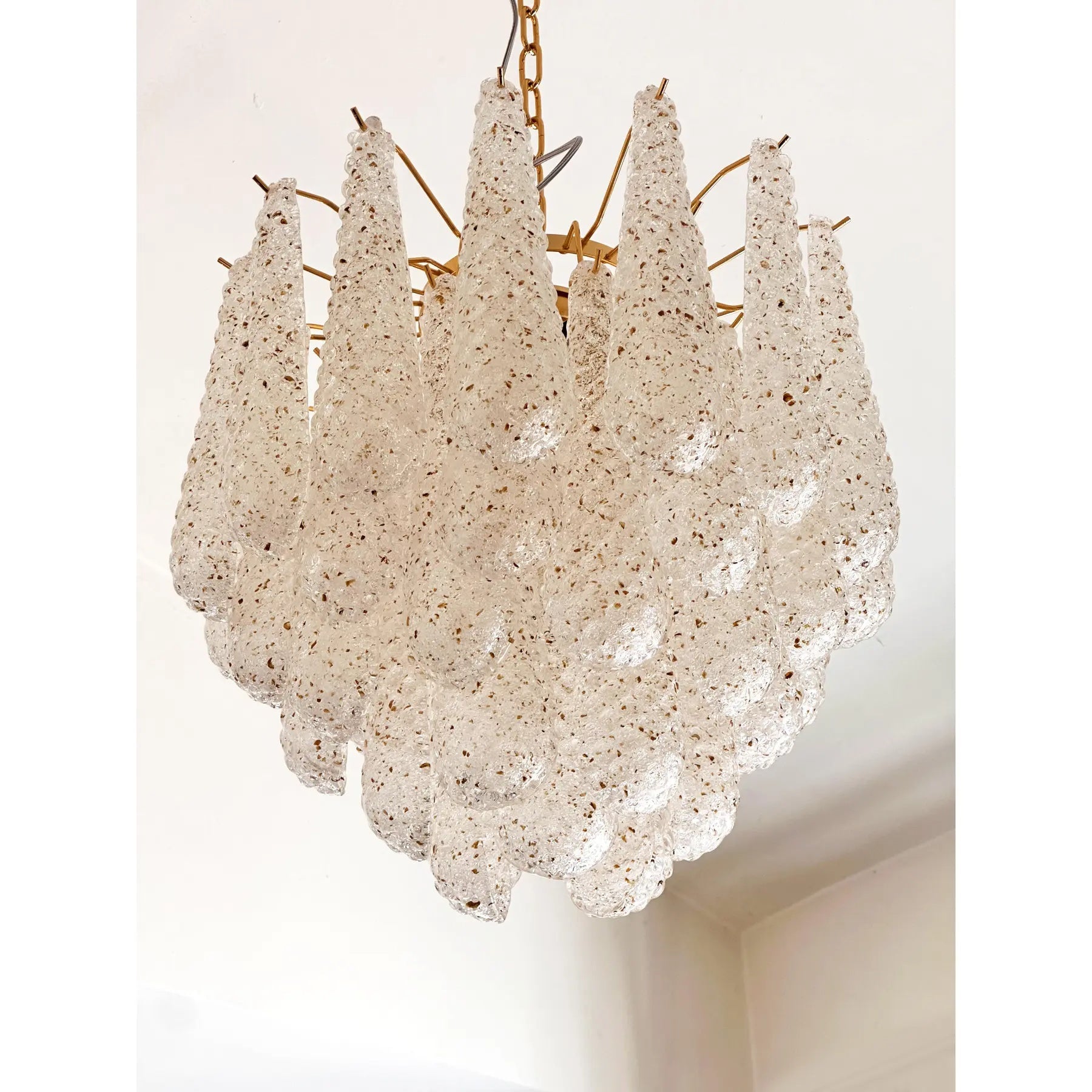 VORELLI Positano Conchiglie Murano Shell Glass Circular Chandelier - Conchiglie Murano Shell Glass image 4