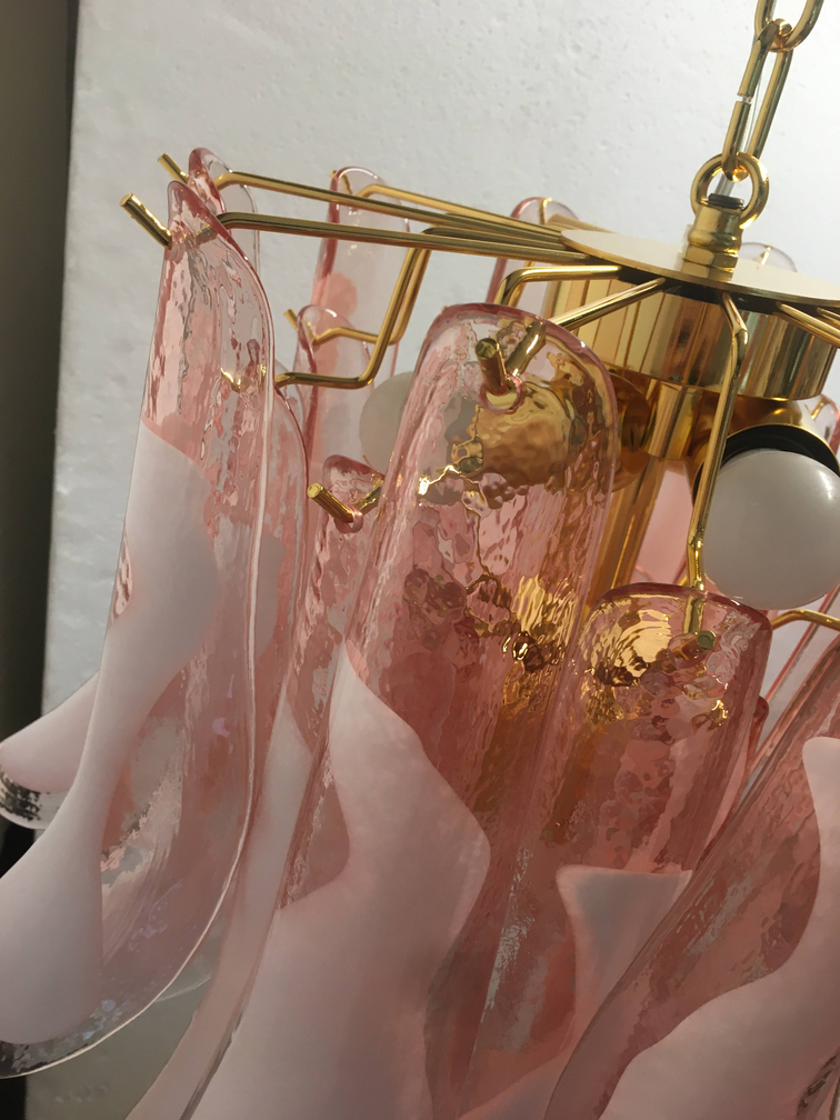 VORELLI Levanto Selle Murano Glass Circular Chandelier - Selle Murano Glass image 4