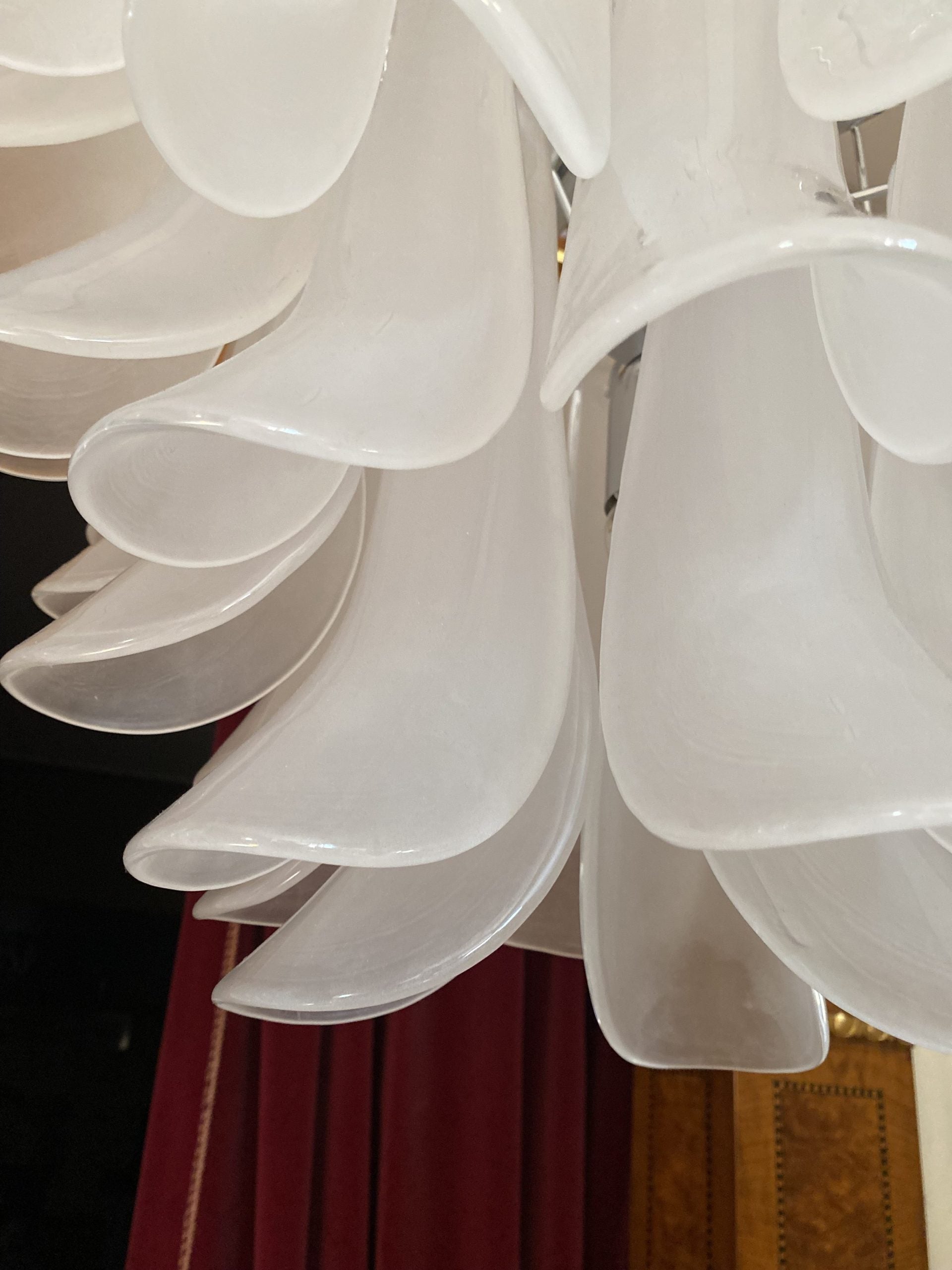 VORELLI Cremona Selle Murano Glass Circular Chandelier - Selle Murano Glass image 8