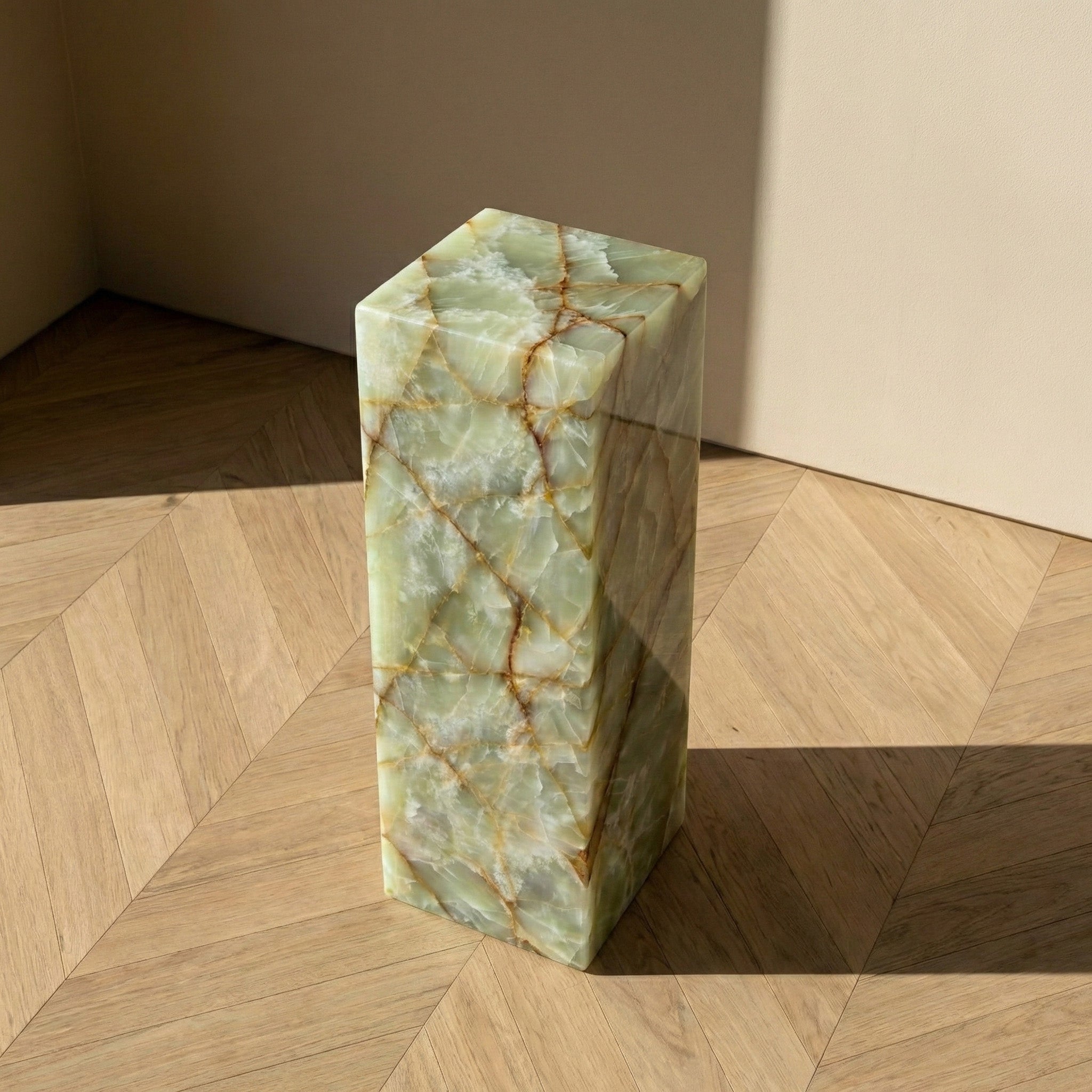 Green Onyx Pedestal Stand