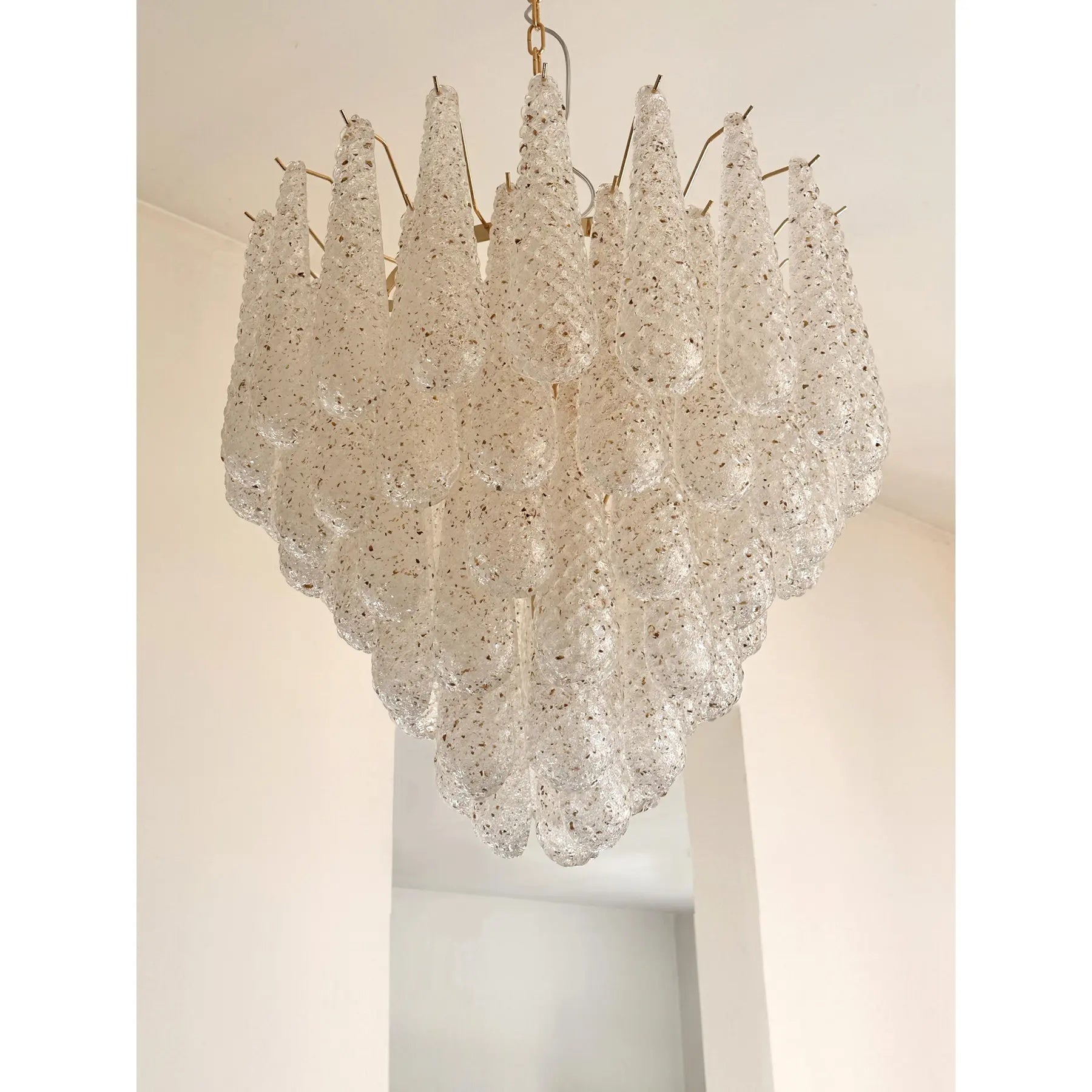 VORELLI Ravello Conchiglie Murano Shell Glass Staircase Chandelier - Conchiglie Murano Shell Glass image 3