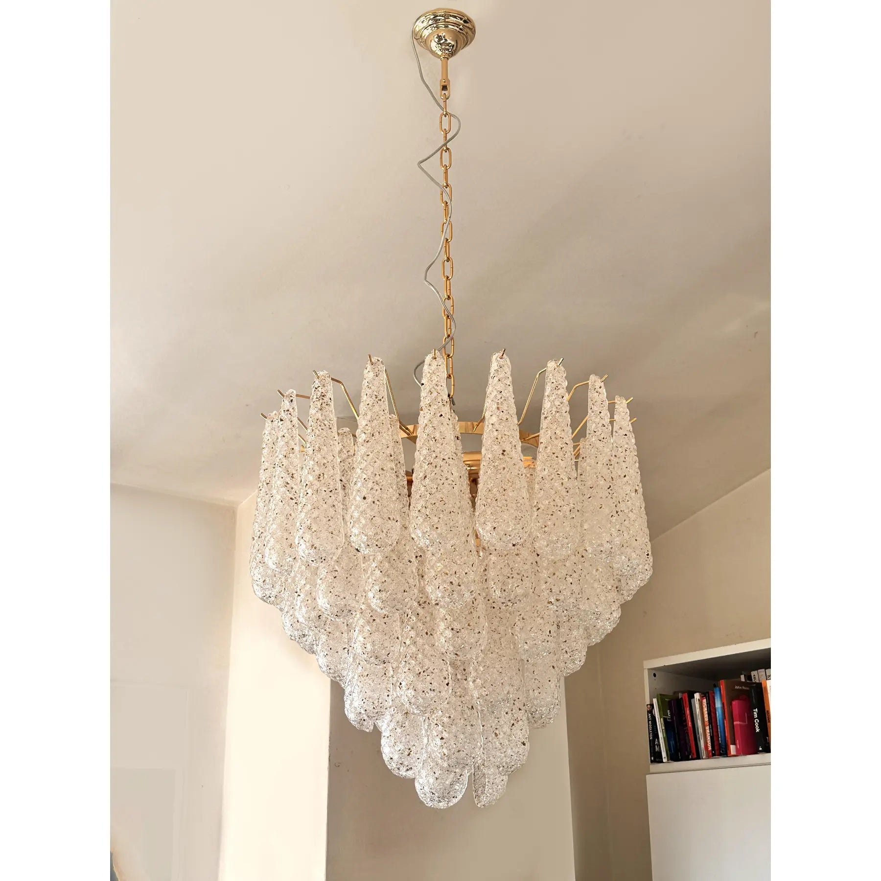 VORELLI Ravello Conchiglie Murano Shell Glass Staircase Chandelier - Conchiglie Murano Shell Glass image 6