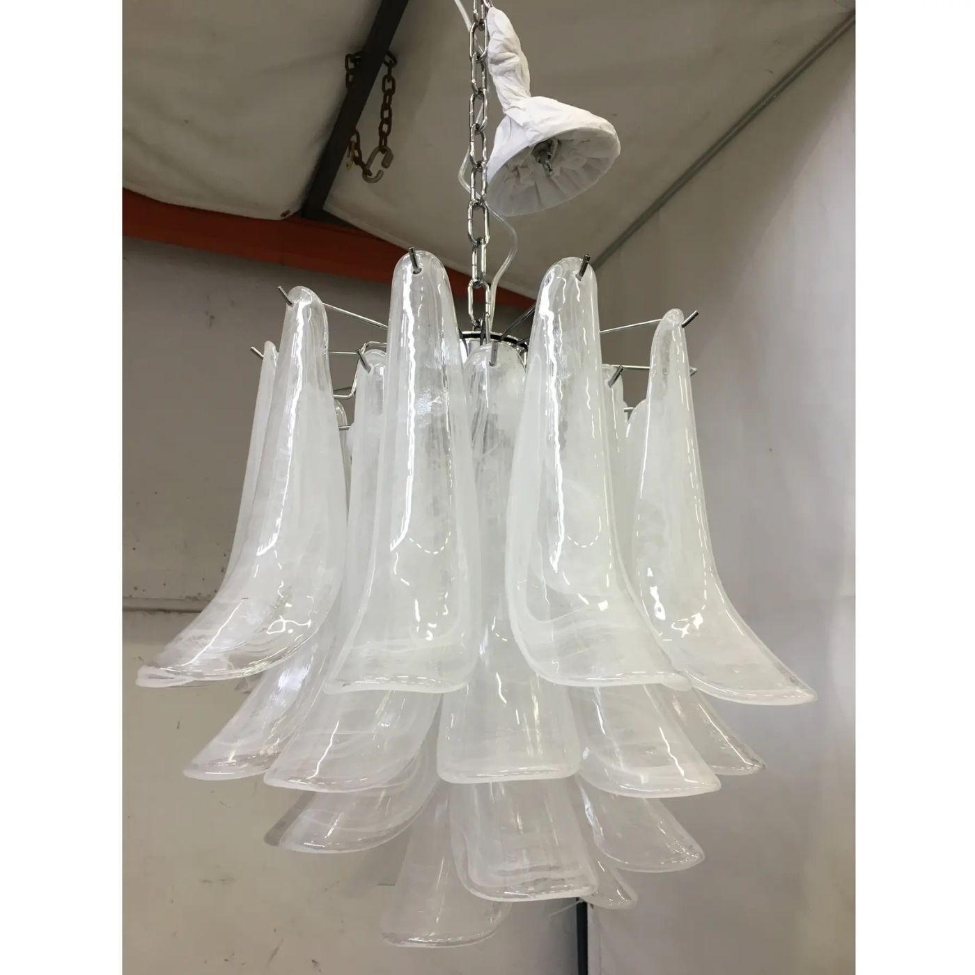 VORELLI Matera Selle Murano Glass Circular Chandelier - Selle Murano Glass image 7