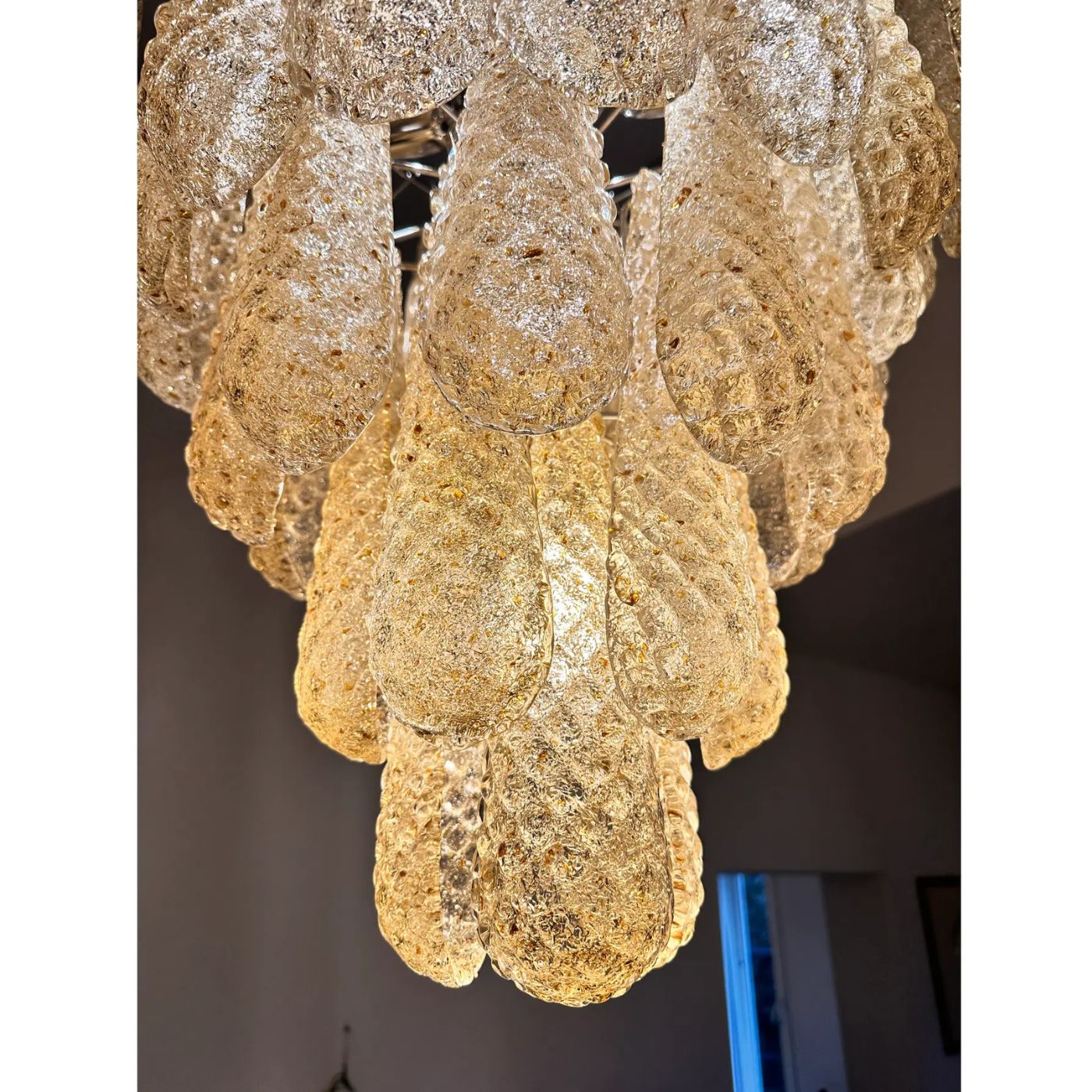VORELLI Rimini Conchiglie Murano Shell Glass Circular Chandelier - Conchiglie Murano Shell Glass image 8