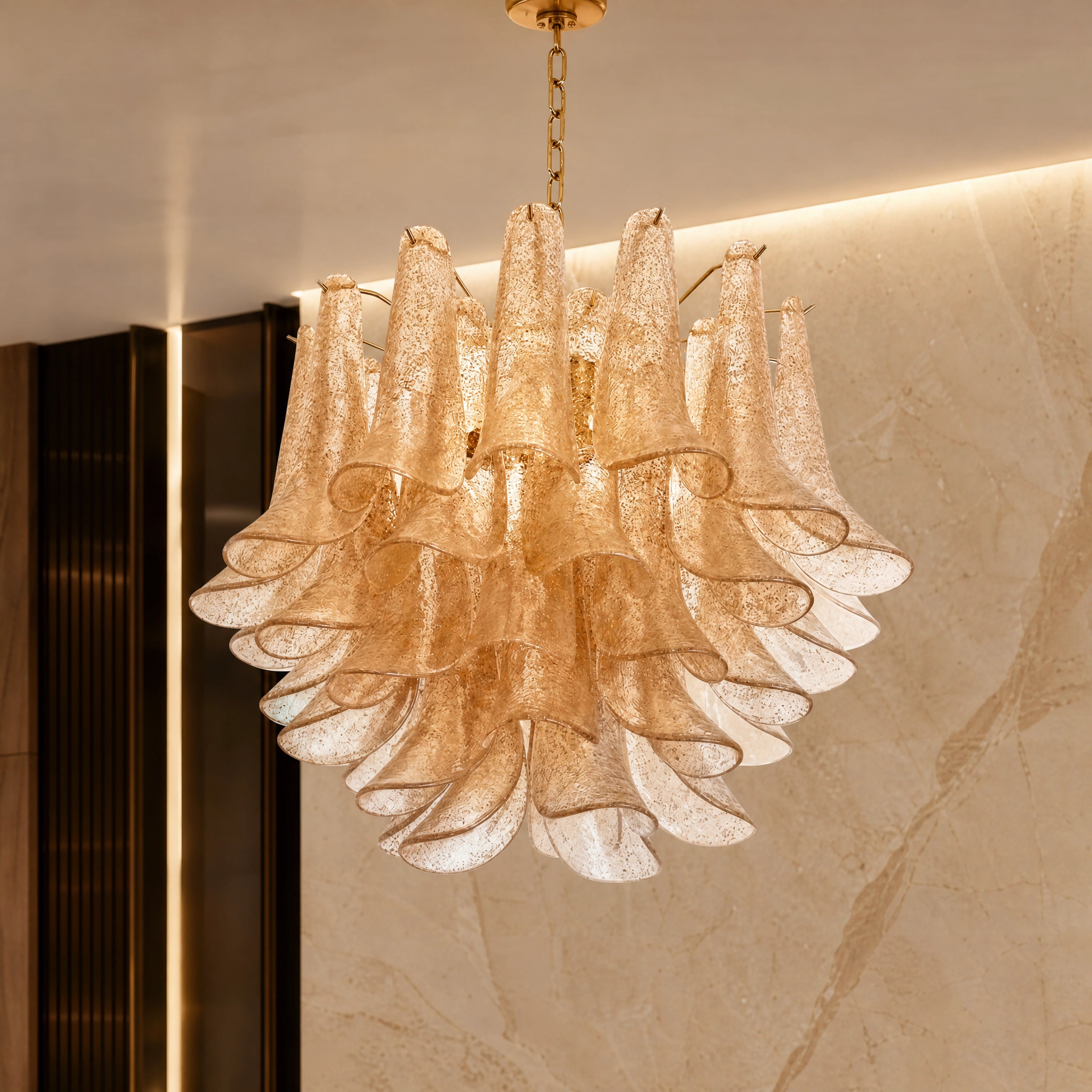 Aosta Selle Murano Glass Circular Chandelier close-up luxury lifestyle hero image by VORELLI