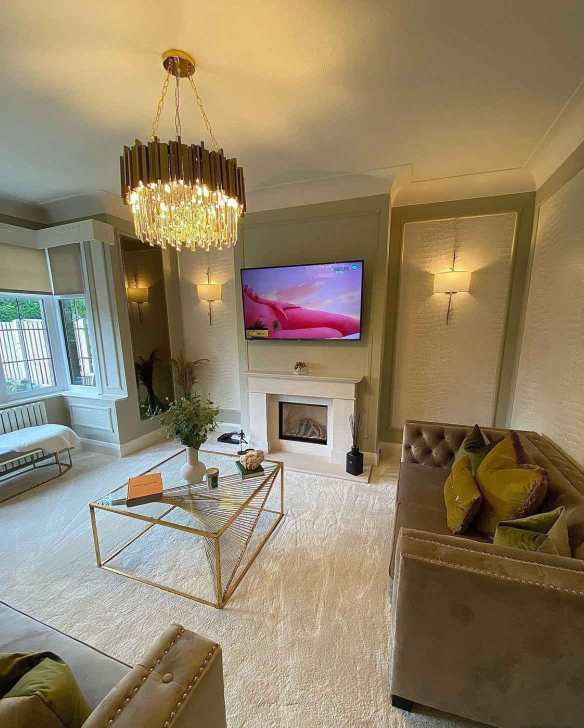 VORELLI® Boeotia Circular Chandelier in bright living room with natural daylight