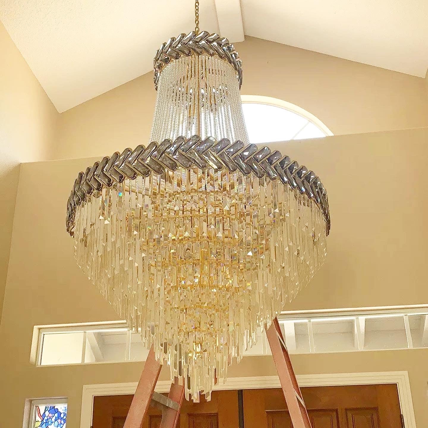 Knightsbridge Grandeur Staircase Chandelier