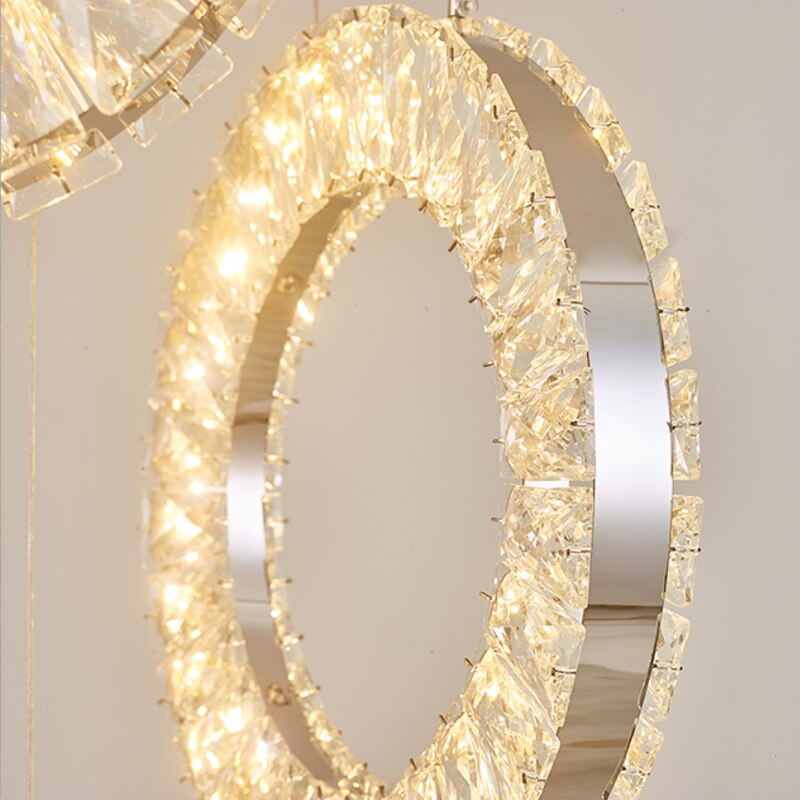 Diamond cut crystal ring detail on Farnham staircase chandelier